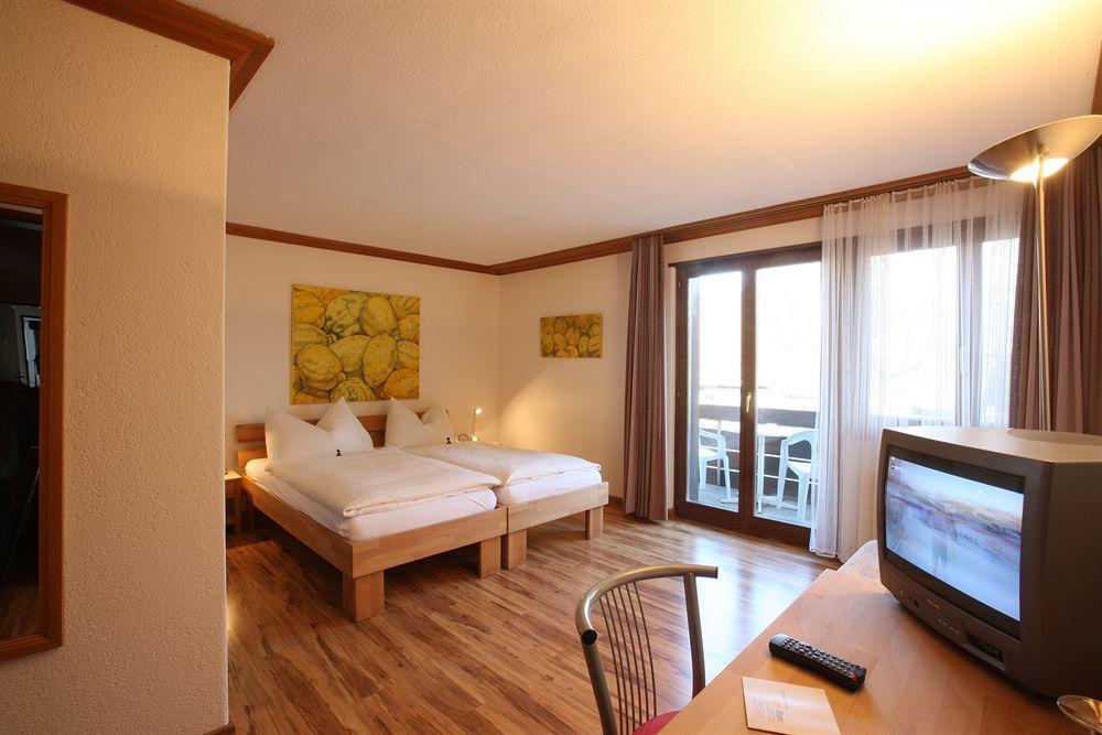 Hotel Alpha Thun Exterior photo